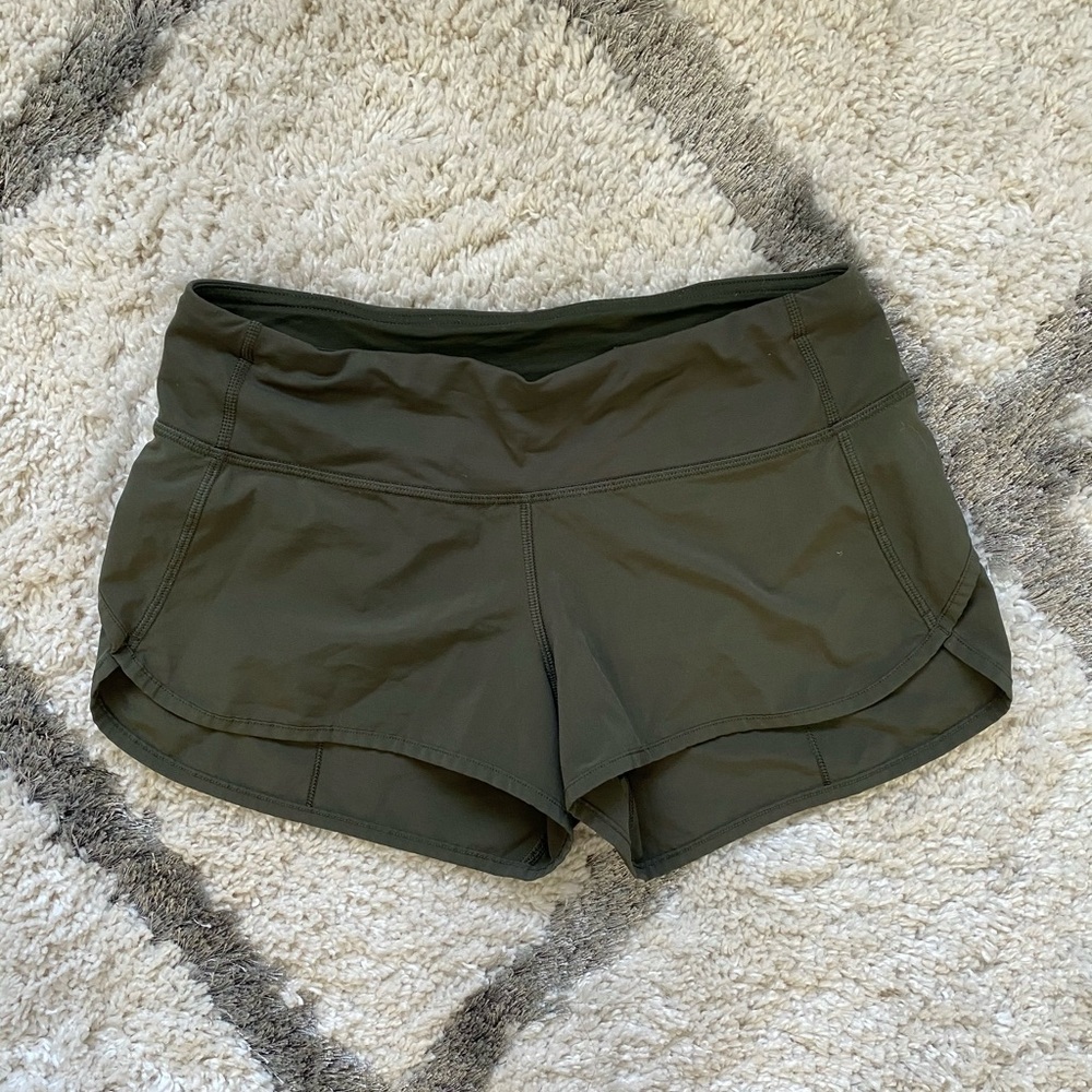 Lululemon shorts size 4